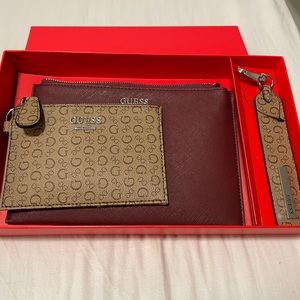 NWT GUESS wristlet, change purse, and keychain | burgundy and logo